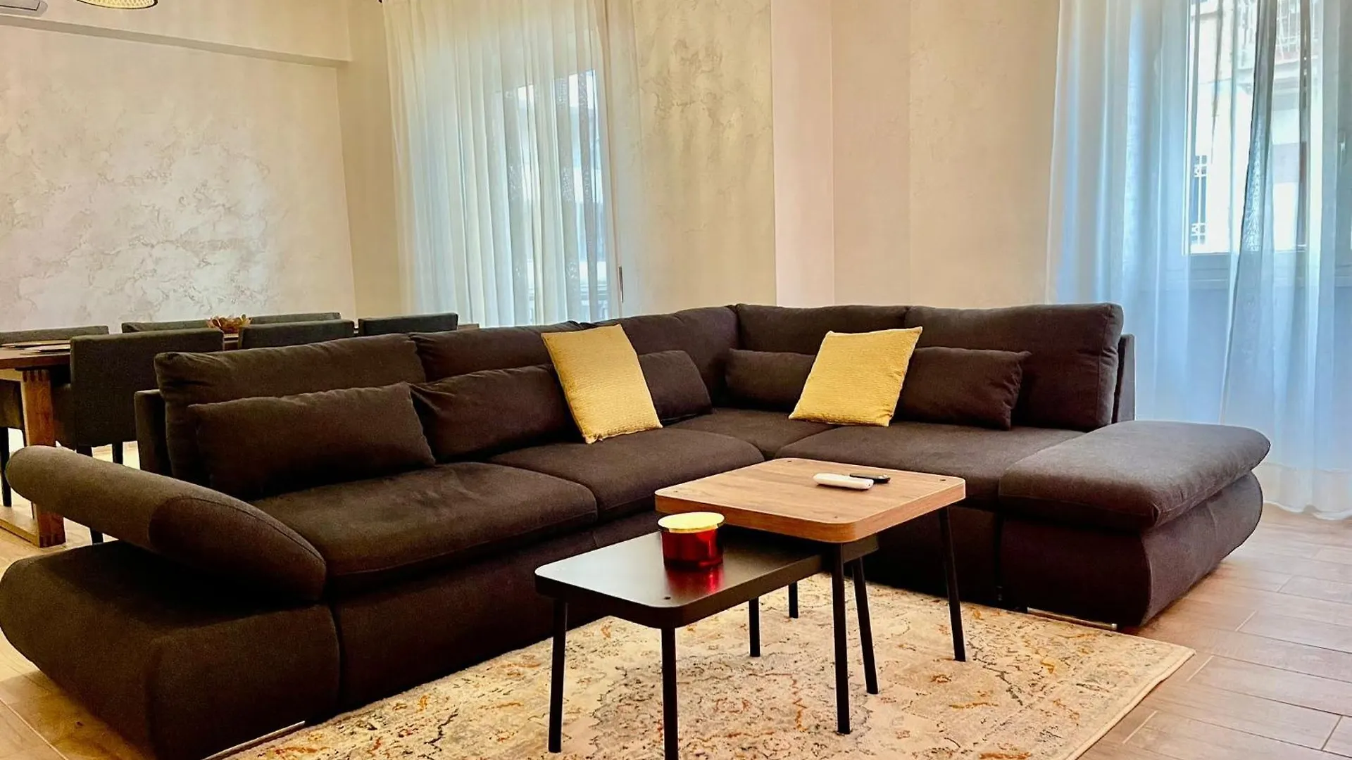 Tiger Central Deluxe Apartment In Rome Italy
